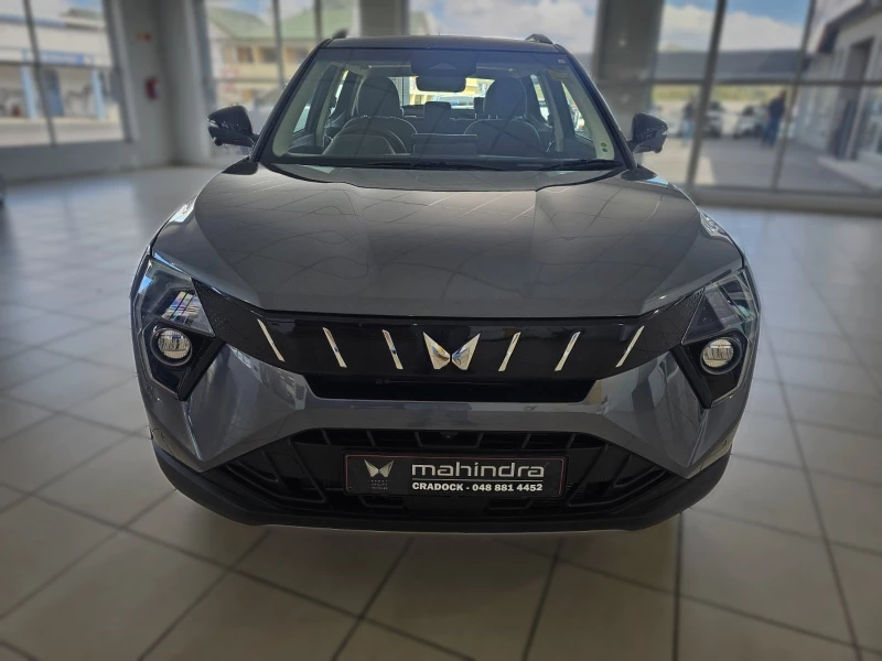 MAHINDRA XUV3X0 1.2T AX7L AT