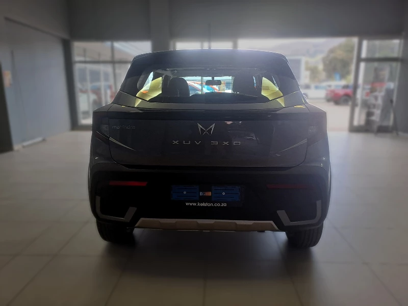 MAHINDRA XUV3X0 1.2T MX3 AT