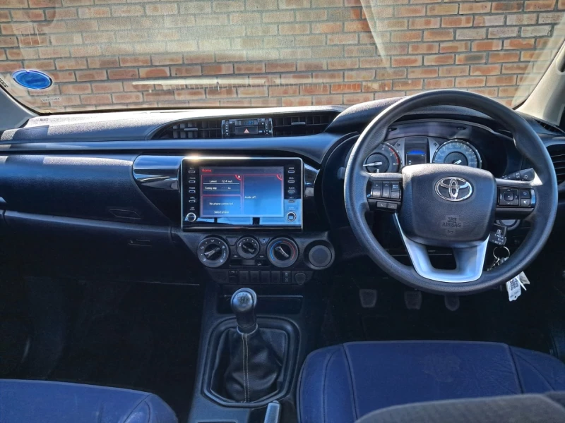 2024 TOYOTA HILUX EXTRA CAB 2.4 GD-6 RB RAI 6MT