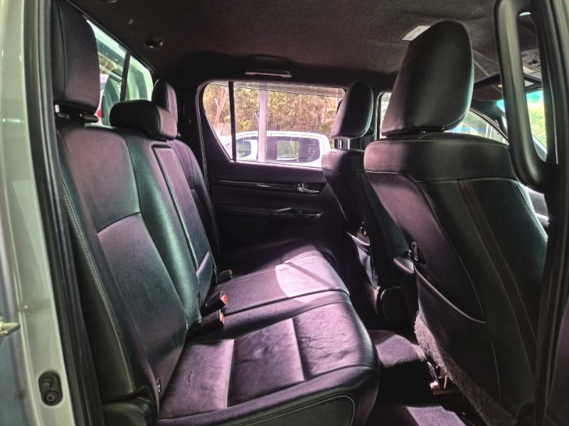 2020 Toyota Hilux Double Cab 2.8 Gd-6 4x4 Legend 50 6at