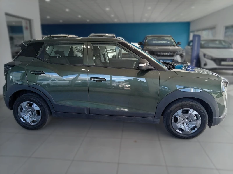 2026 Mahindra Xuv3x0 1.2t Mx2 At