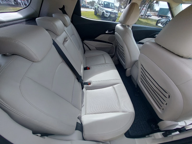 2021 Mahindra  Xuv 300 W8 Diesel
