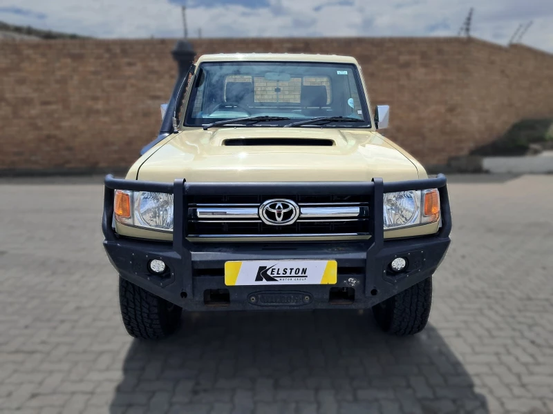 2023 Toyota Land Cruiser 79 4.5 Diesel V8 Single Cab