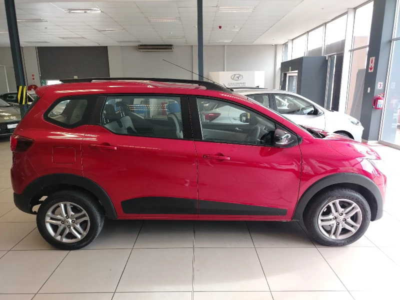 2022 Renault  Triber Prestige Amt My21