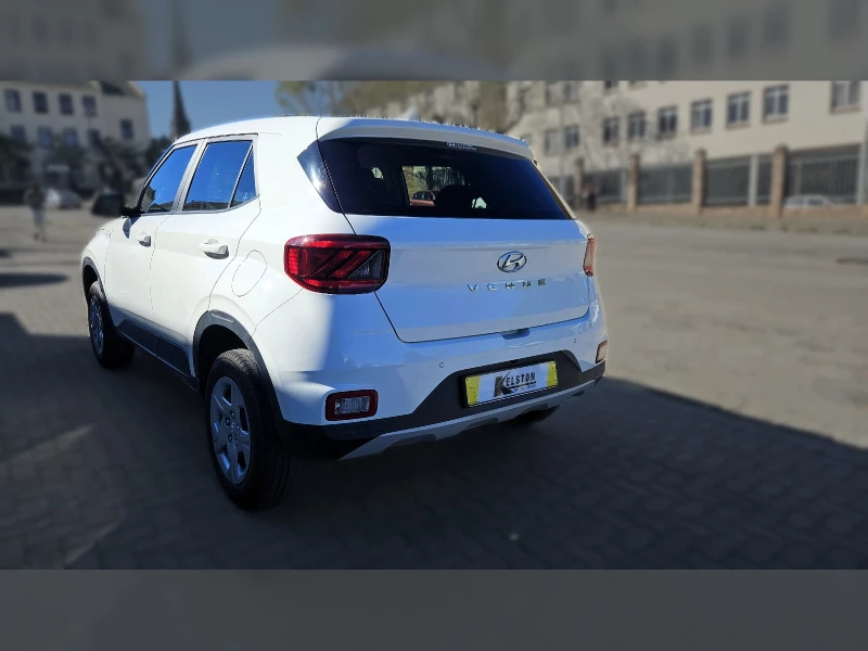 2022 Hyundai  Venue 12 Motion Mt